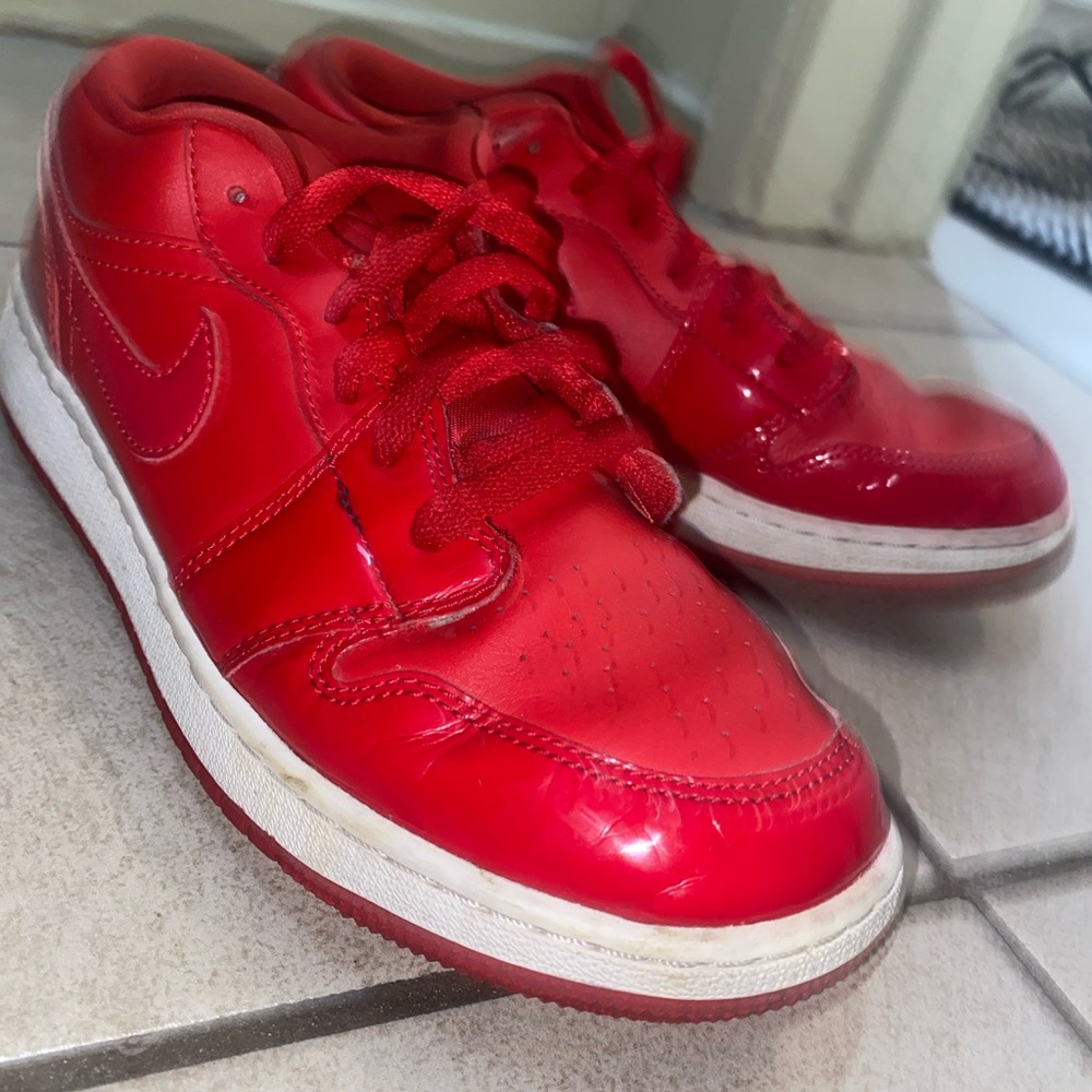 Red Jordan lows
